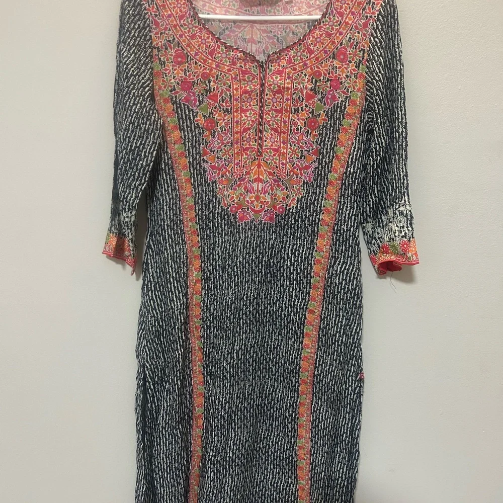 BIBA Indian Floral print straight kurta set 0194 - Picture 3 of 12